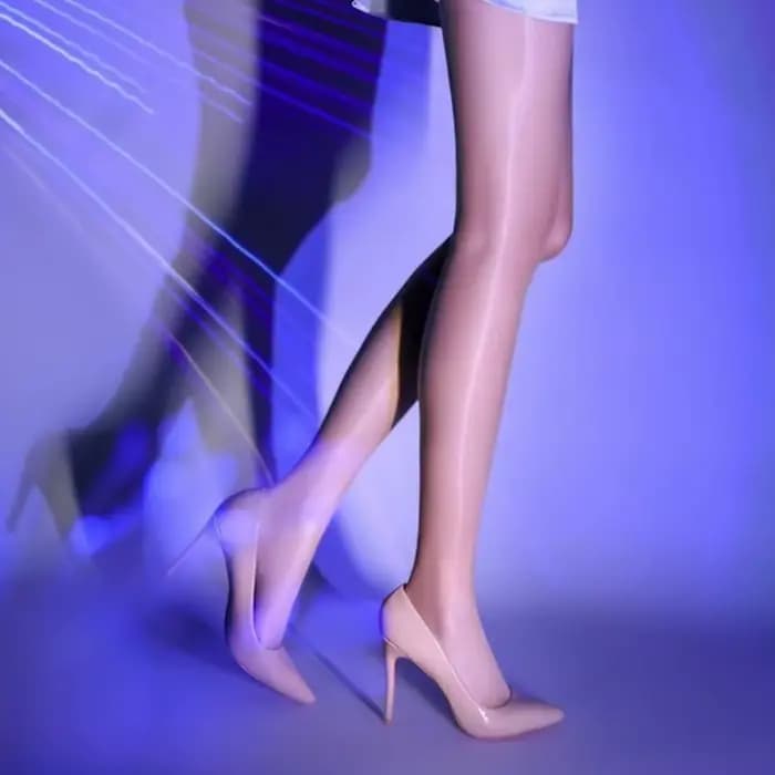 Bas soyeux légers pour femmes
