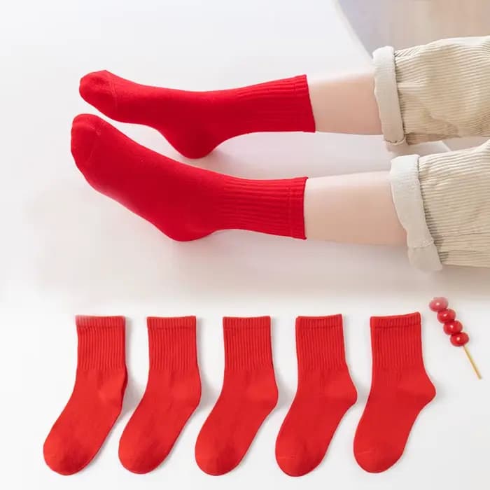Chaussettes rouges en coton pour enfants