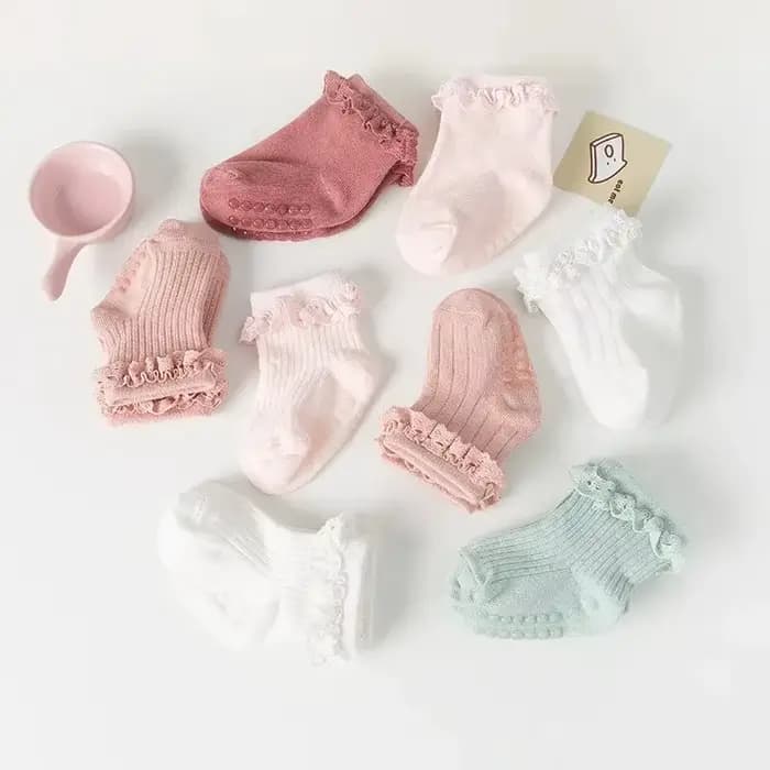 Chaussettes en dentelle coordonnantes pour bébés filles, chaussettes de sol respirantes pour enfants, point adhésif, coton solide, document doux