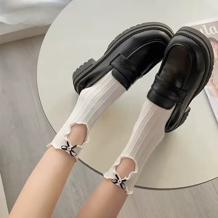 Chaussettes en dentelle avec nœud pour femmes