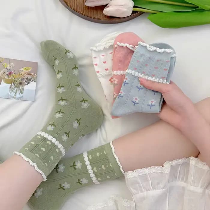 Chaussettes pour femmes, motif floral bouclé, mignonnes, Kawaii, pour filles, chaussettes mi-tube douces, style rural japonais, chaussettes en coton confortables et respirantes