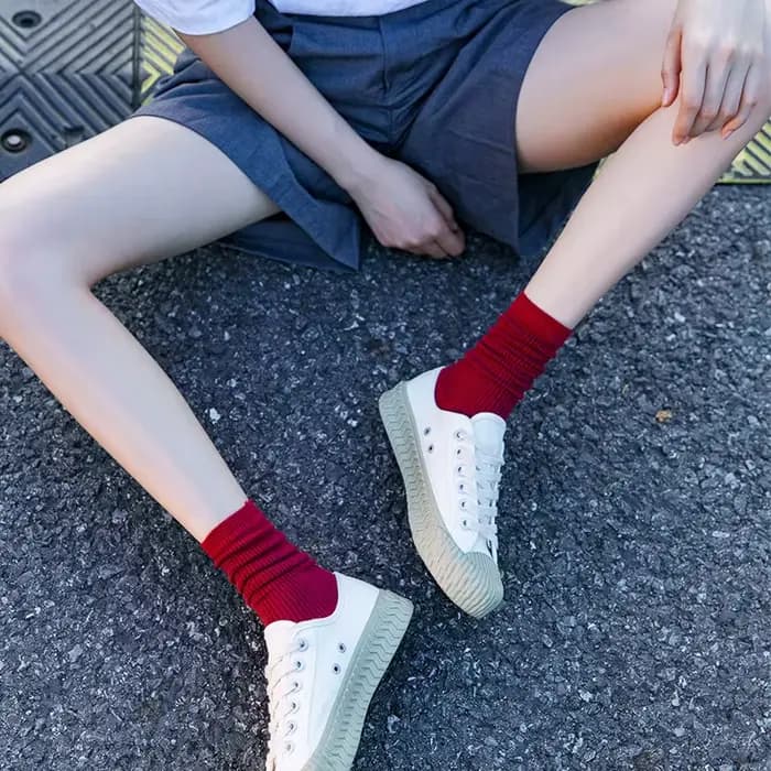 27 couleurs chaussettes colorées femmes couleur unie coréen mi-tube bas Harajuku polyvalent décontracté confortable
