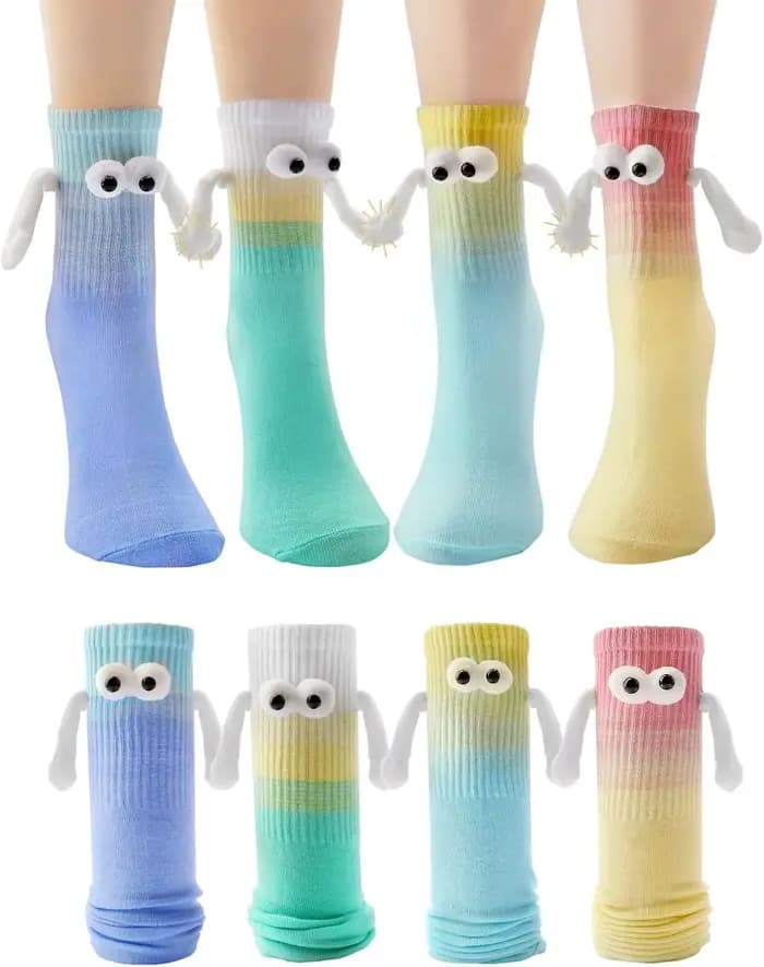 Chaussettes colorées pour femmes avec poignées magnétiques