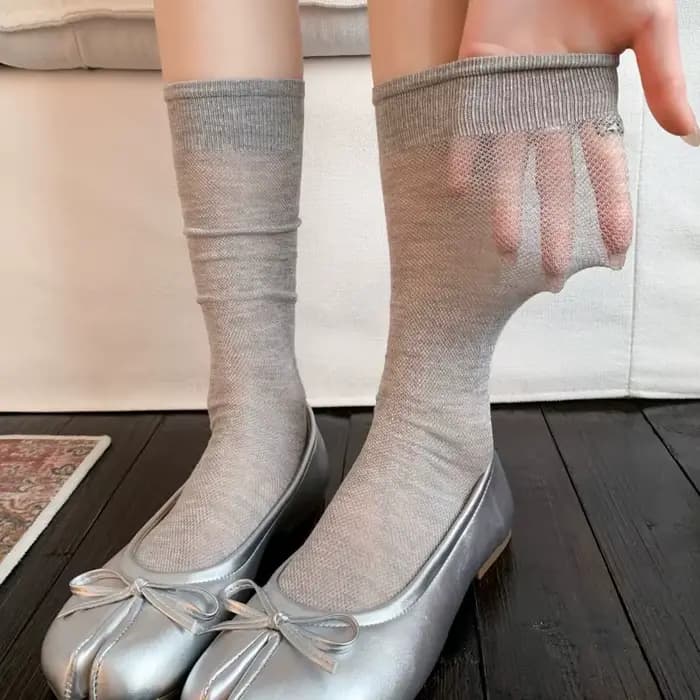 Chaussettes Tabi pour femmes, douces, respirantes, à bout fendu, en coton peigné, couleur unie, fines pour l'été, style japonais décontracté, chaussettes longues à deux orteils
