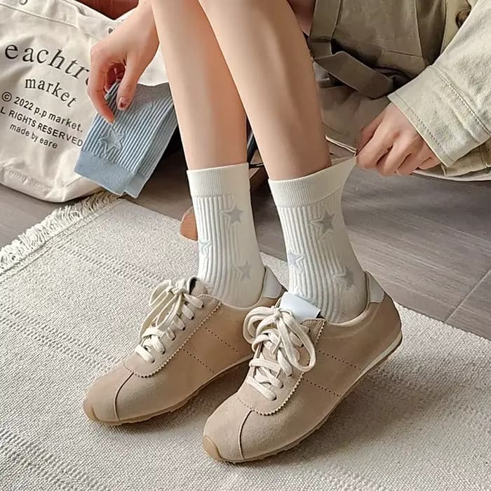 Chaussettes longues à imprimé étoile pour femmes