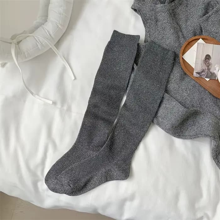 Femmes bas nouvelle mode décontracté Thi genou chaussettes hautes femme coton couleur unie longue co