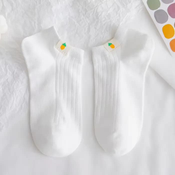 Chaussettes blanches décontractées pour femmes, chaussettes courtes pour lycéennes, dessin animé mig
