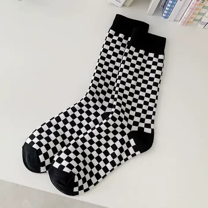 Chaussettes pour femmes printemps-été respirantes décontractées à côte haute à carreaux, tendance mo