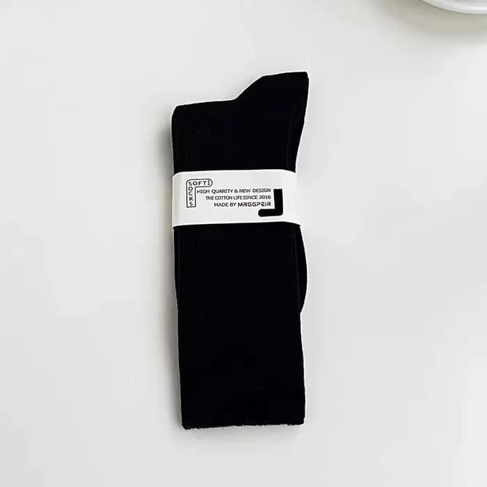 Chaussettes mi-mollet pour femme, automne-hiver, noires et blanches, en coton, à rayures verticales,