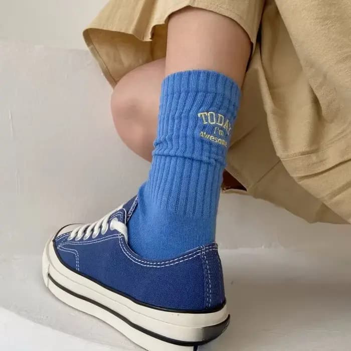Chaussettes mi-tube en coton avec lettre brodée pour hommes et femmes, chaussettes drôles, chaussett
