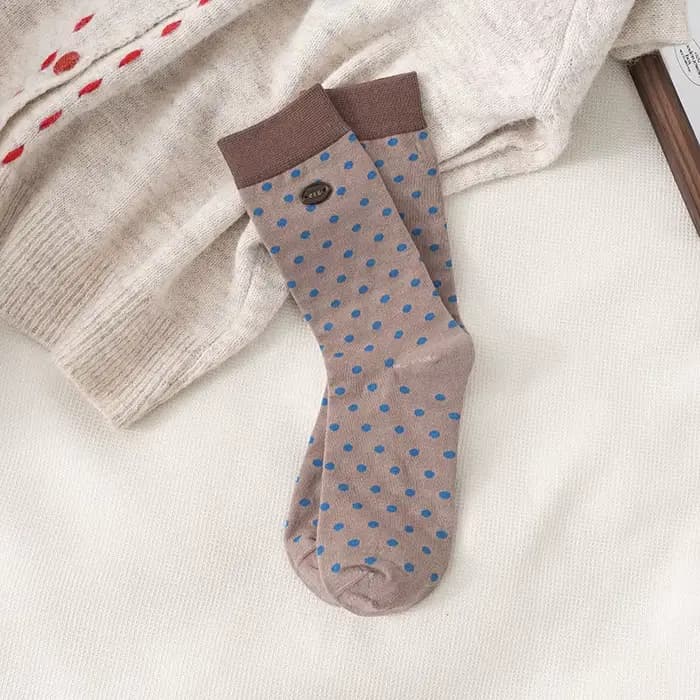 Chaussettes coréennes Kawaii rétro pour femmes, chaussettes en coton de haute qualité, contrastées,
