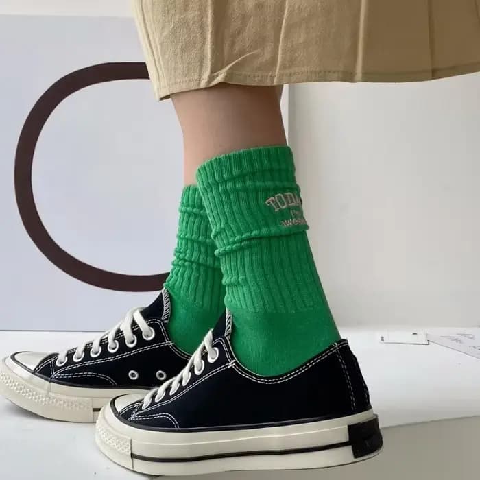 Chaussettes mi-tube en coton avec lettre brodée pour hommes et femmes, chaussettes drôles, chaussett