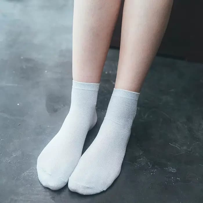 Nouveau équipage athlétique printemps été chaussette femmes Pile Version or argent fil solide respir