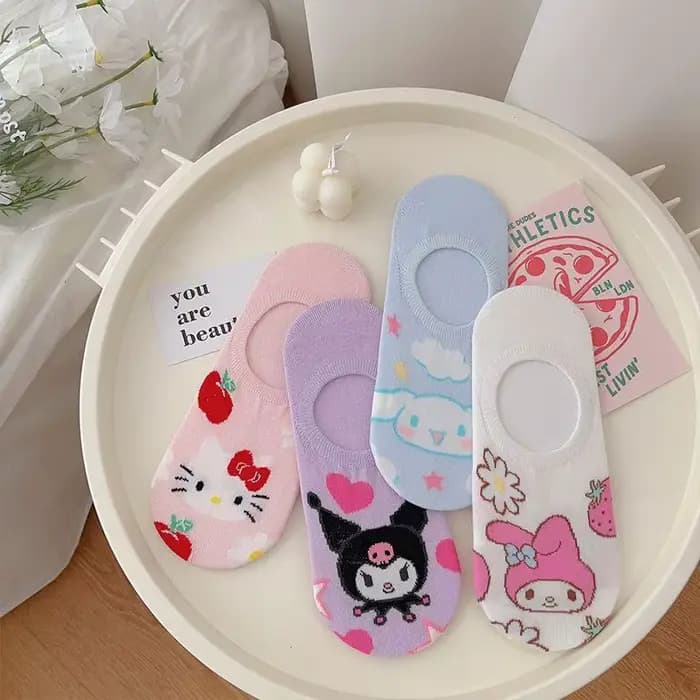 4 paires de chaussettes invisibles Kawaii pour femmes, Hello Kitty Kuromi Melody, chaussettes basses