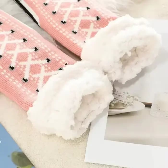 Chaussette moelleuse floue pour femmes