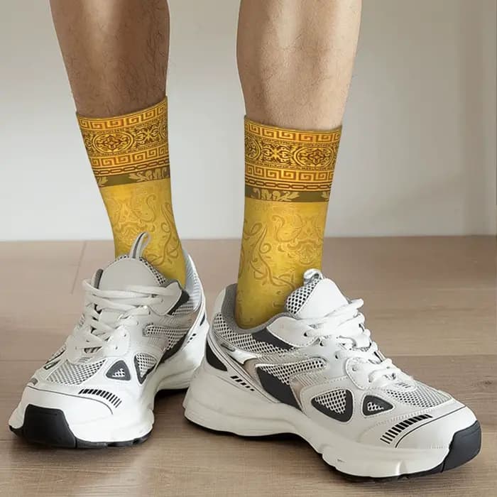 Chaussettes dorées baroques à fleurs ornées de touches grecques pour hommes et femmes