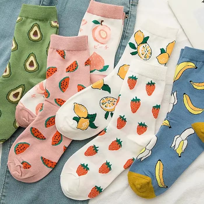Femmes chaussettes drôles printemps automne dessin animé