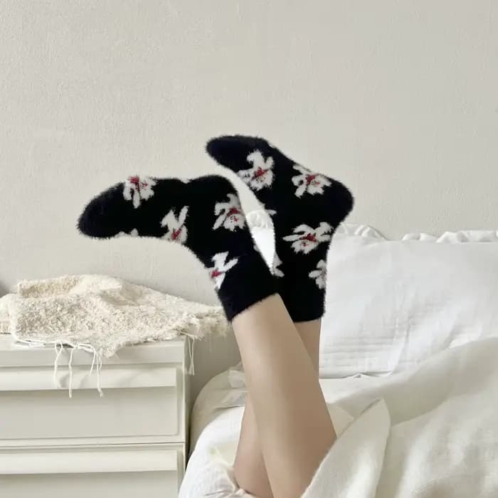 Kawai-Chaussettes épaisses en velours de vison pour femmes