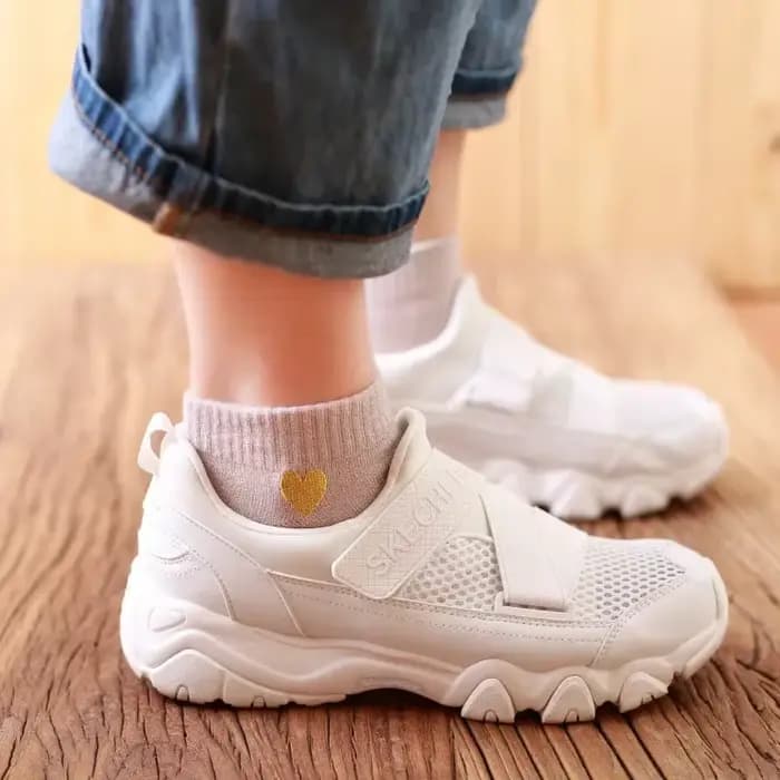Chaussettes scintillantes brodées en forme de cœur pour femmes