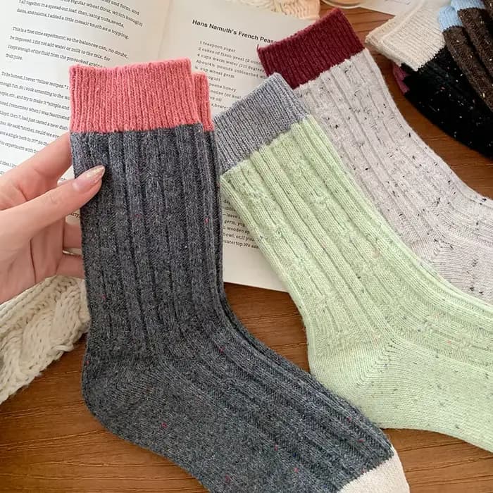 Nouvelles femmes chaussettes de haute qualité automne hiver couleur mixte équipage