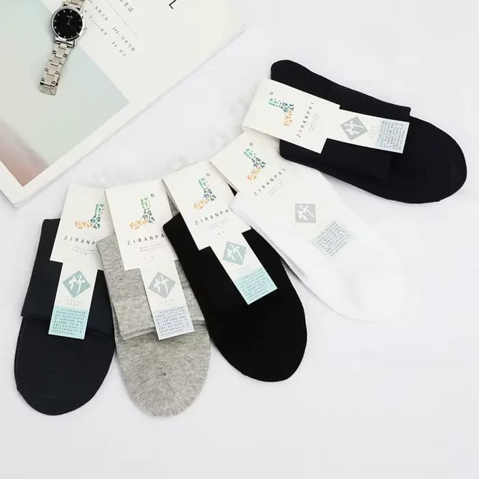 Nouvelles chaussettes pour hommes en fibre de bambou, à compression, longues, pour l'été et l'automne, style business décontracté, couleur unie noir et blanc, chaussettes habillées pour homme, cadeau