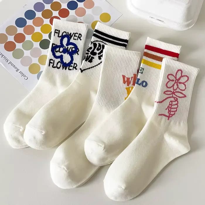 Femme drôle rayé lettre coton chaussette Harajuku doux fleur imprimé Hip Hop blanc chaussettes de sport décontracté respirant heureux longs Soxs