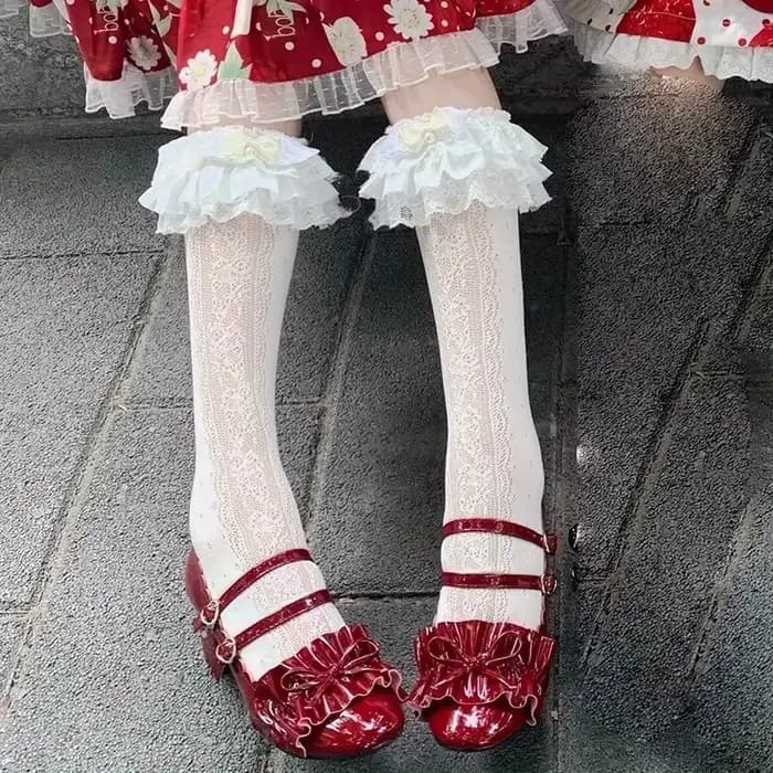 1 paire de chaussettes Lolita en dentelle blanche lait
