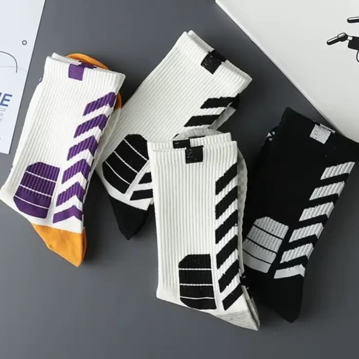 5 paires de chaussettes pour hommes, chaussettes de sport mi-tube épaisses noires et blanches, chaussettes amusantes pour l'automne et l'hiver, Calcetines Hombre Rayas Regalo Hombre