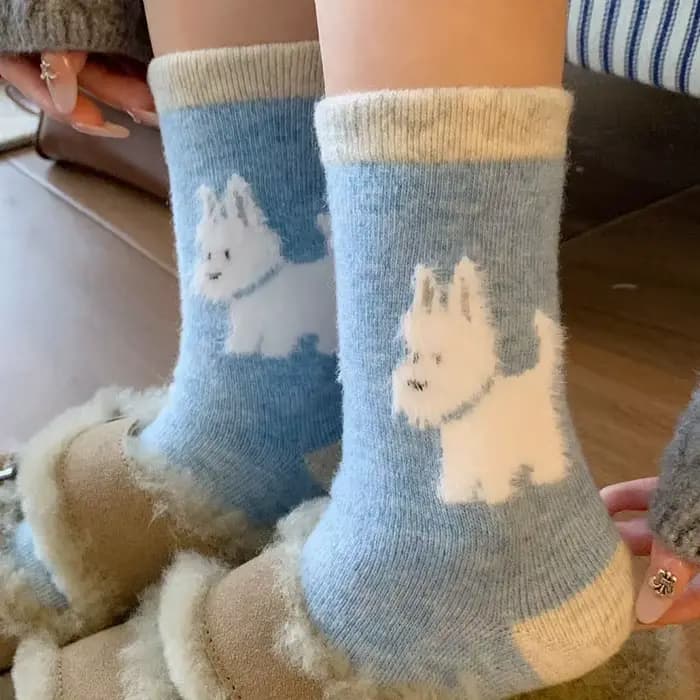 Femmes automne en peluche chien motif chaussettes Kawaii dessin animé femme coton chiens mi-tube chaussette