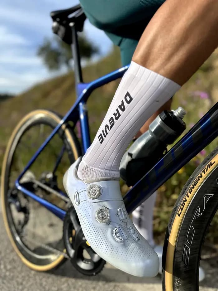 DAREVIE chaussettes de cyclisme Aero haute vitesse chaussette