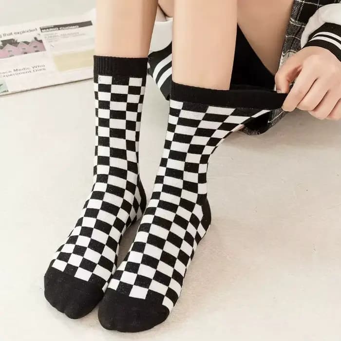 2 paires de chaussettes à motifs en damier pour femmes, Design à la mode, douces, confortables, absorbant la sueur, respirantes, décontractées pour Couple