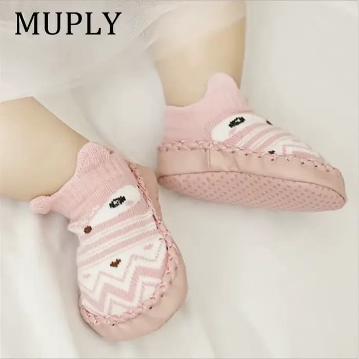 Chaussettes avec l'offre elles en caoutchouc pour bébé