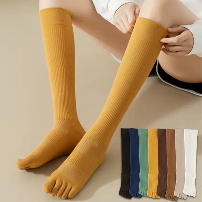 1 paire de chaussettes hautes en coton pour femmes