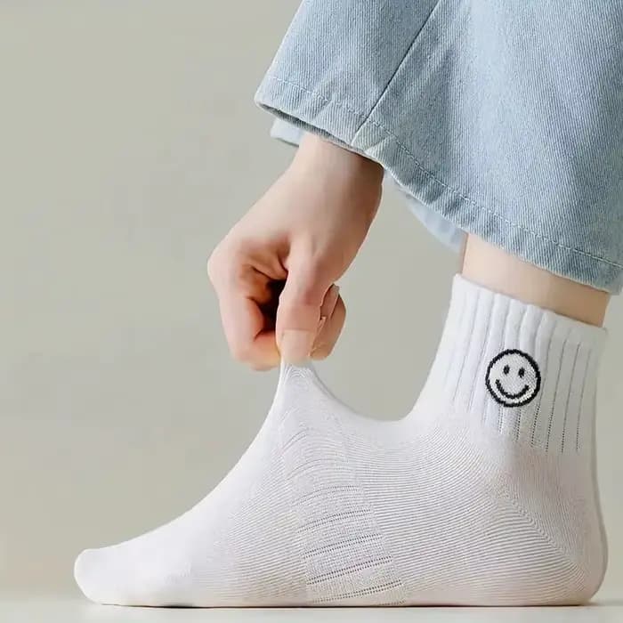 5 paires de chaussettes courtes fantaisistes à imprimé de visage de dessin animé – Tissu tricoté en polyester doux