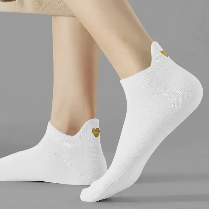 4 paires Lot mode chaussettes femmes 2026 nouveau printemps coton couleur nouveauté filles mignon coeur broderie