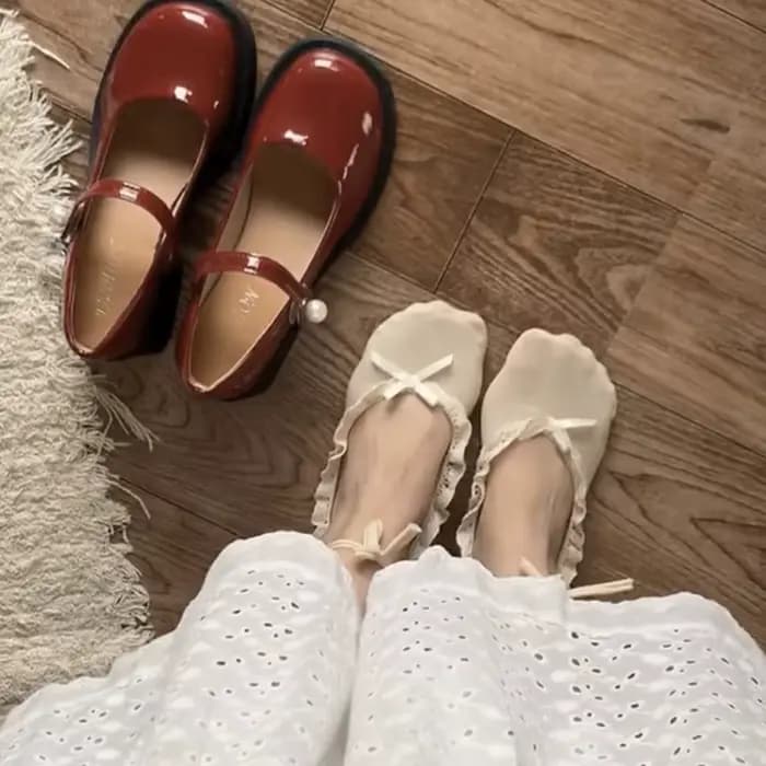 Chaussettes mi-tube en dentelle avec nœud pour femmes