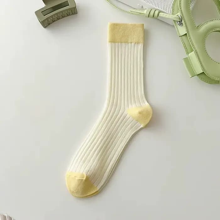 Chaussettes fines respirantes en coton doux pour femme