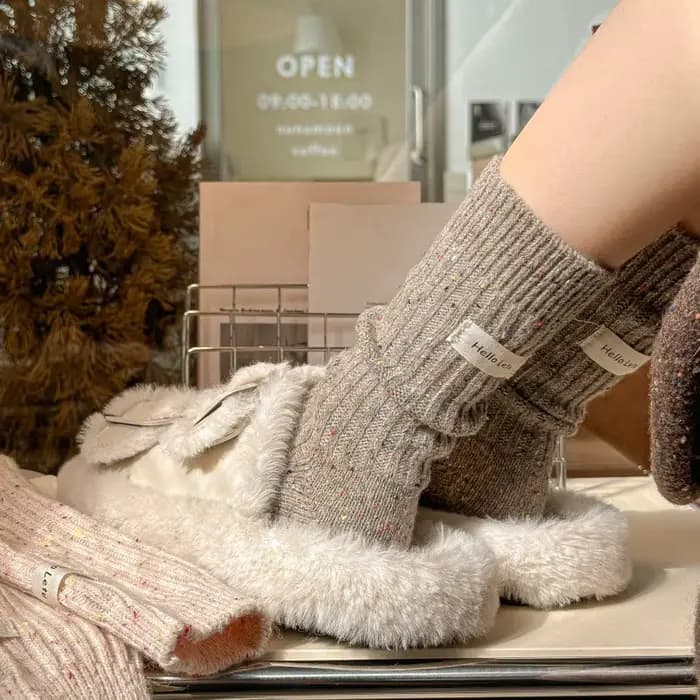 Chaussettes en laine de style japonais pour femmes et filles, chaussettes optiques pour femmes, fil à pois chaud, décontracté, simple, rayé, doux, mode
