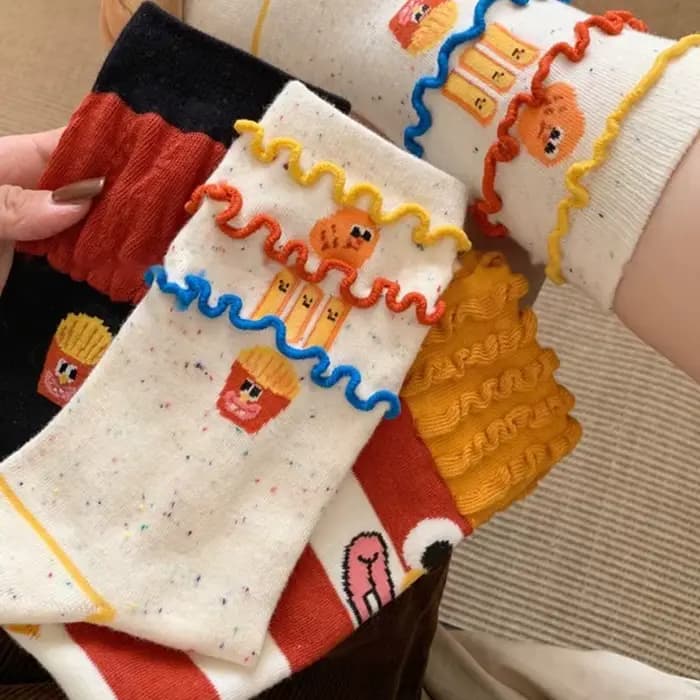 Chaussettes mi-mollet de dessin animé pour femmes