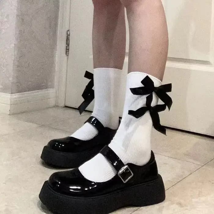 Femmes chaussettes printemps été blanc japonais mignon Kawaii Harajuku Style doux Lolita nœud papillon femme courte
