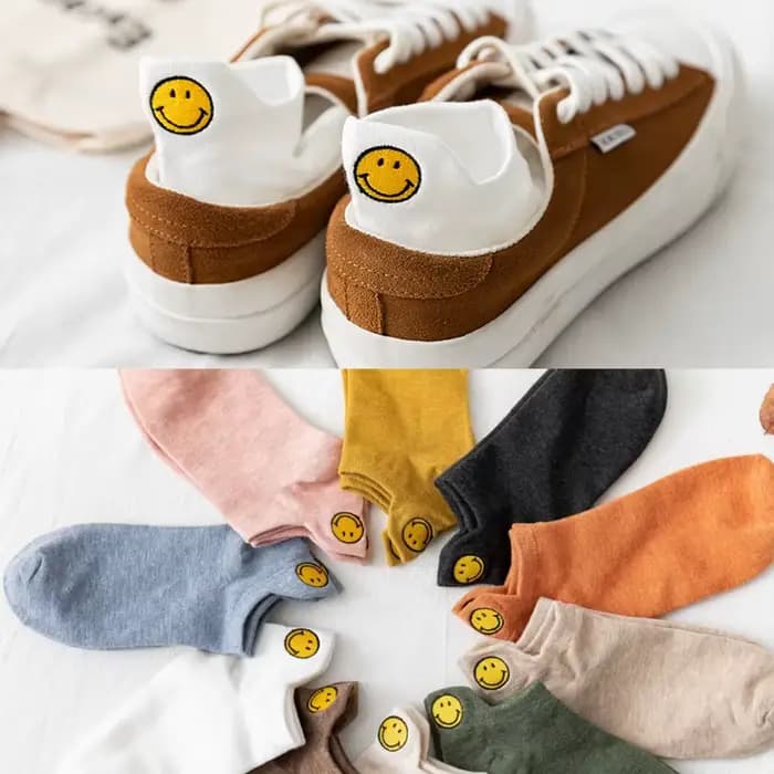 4 paires Lot coton femmes chaussettes brodé solide Kawaii couleur mignon pantoufle été cheville drôle dessin animé décontracté grand sourire ensemble heureux