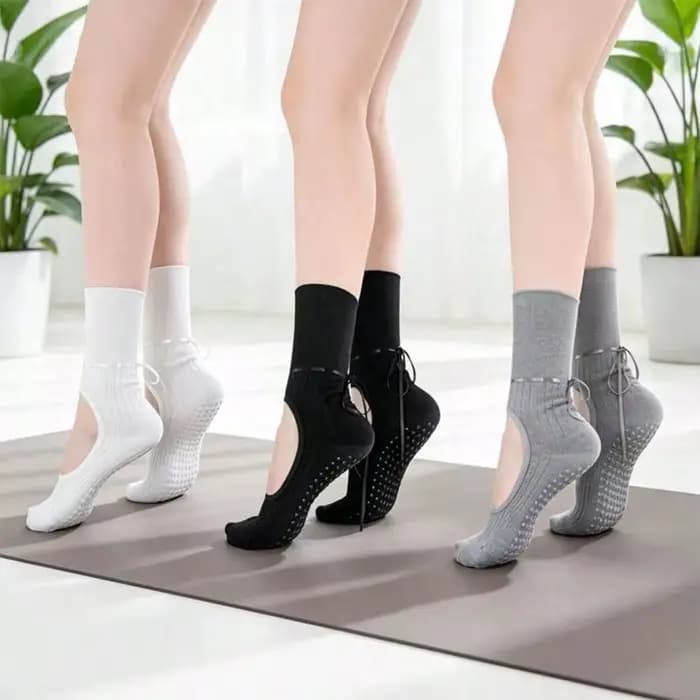 1 paire de chaussettes de yoga montantes à cordon de serrage et dos ouvert