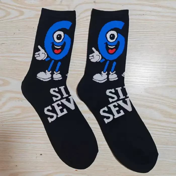 Célébrité d'internet Meme 67 Six Seven 6-7 chaussettes de jeu drôles bas d'automne gothique Couple