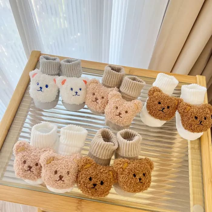 Chaussettes mi-tube ours en peluche de dessin animé