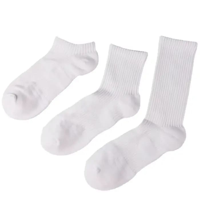 Les chaussettes épaisses pour hommes sont un fond polyvalent de la serviette d'étudiant est un tube en coton de couleur unie mi-long pour l'automne et l'hiver