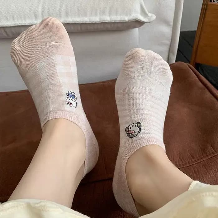 Lot de 5 chaussettes bateau Hello Kitty, imprimé dessin animé Sanrio Kawaii, antidérapantes, respirantes, absorbant la transpiration, cadeau de vacances