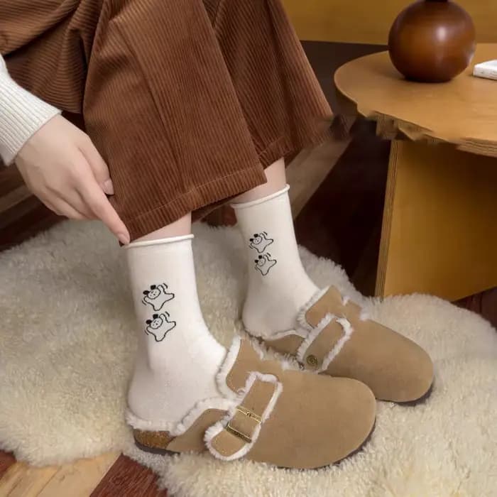 Chaussettes pour femmes coréen mignon dessin animé chien Kawaii décontracté polyvalent mi Tube