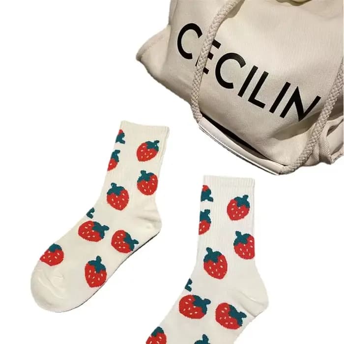 Femmes chaussettes Kawaii fraise Harajuku drôle doux coton mignon heureux
