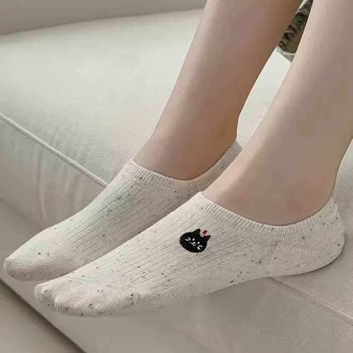 1 paire de chaussettes bateau en fil à motifs d'animaux de dessin animé pour femmes