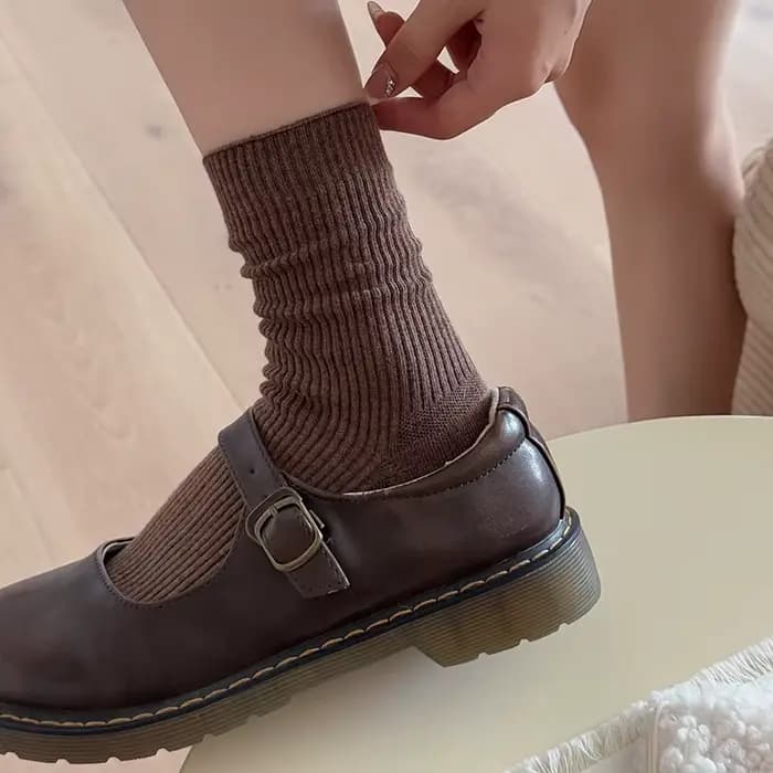 Chaussettes pour femmes nouveau automne hiver couleur classique décontracté